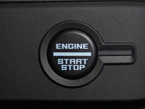 New 2025 Ford Bronco Badlands image 23