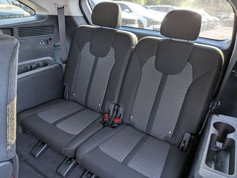 New 2026 Kia Sorento LX FWD image 15