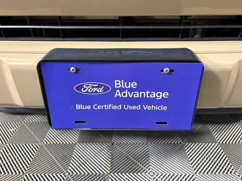 Used 2018 Toyota Tacoma TRD Sport w/ Technology Package AWD/4WD image 9