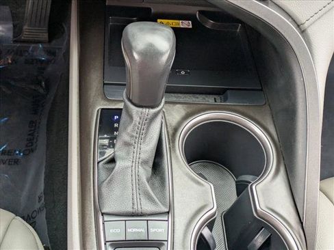 Used 2022 Toyota Camry XSE image 13