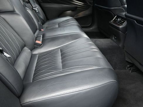 Used 2020 Lexus LS 500 w/ Interior Upgrade Package image 22