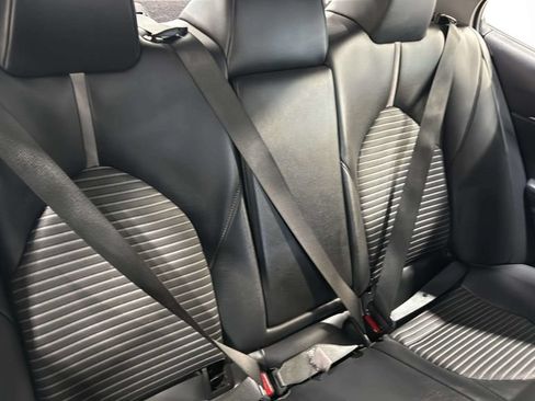 Used 2022 Toyota Camry SE FWD image 11