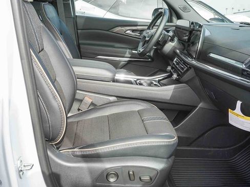 New 2026 Chevrolet Traverse High Country w/ LPO, Floor Liner Package image 12