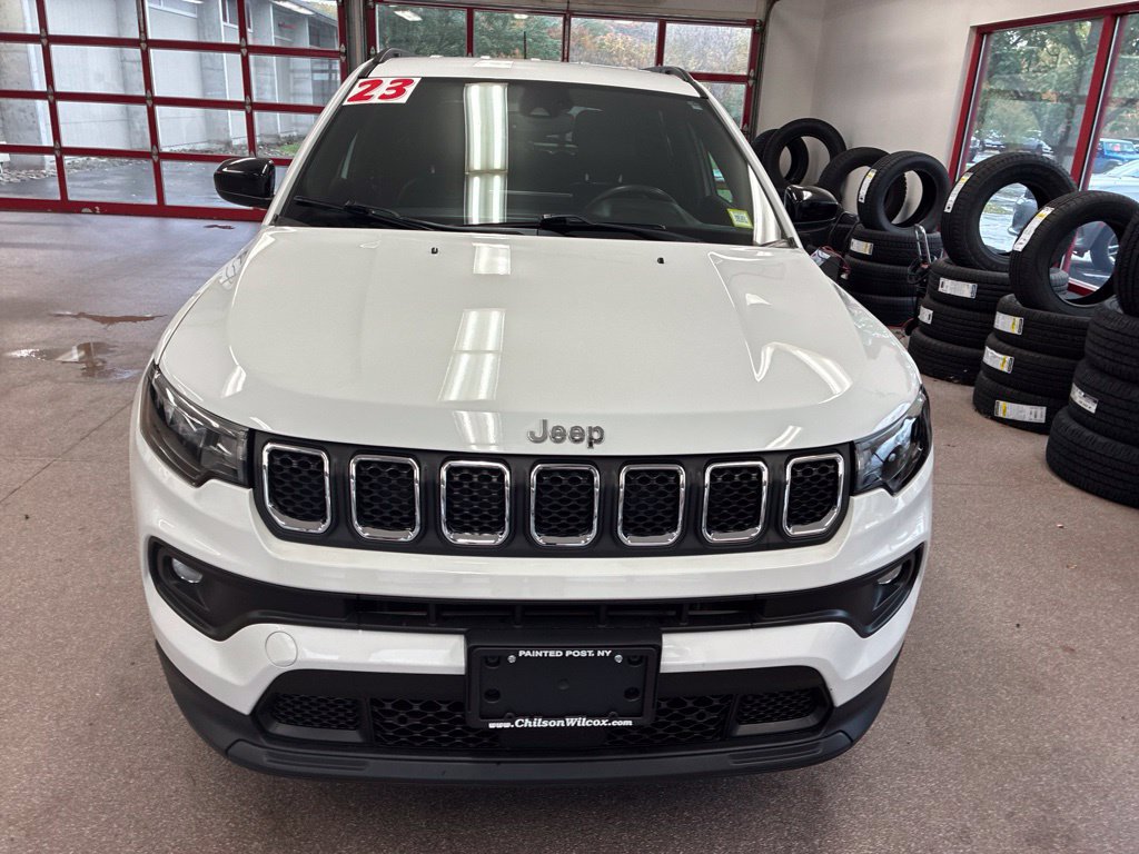 Certified 2023 Jeep Compass Latitude AWD/4WD image 2