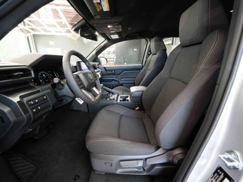 New 2026 Toyota 4Runner SR5 RWD image 9