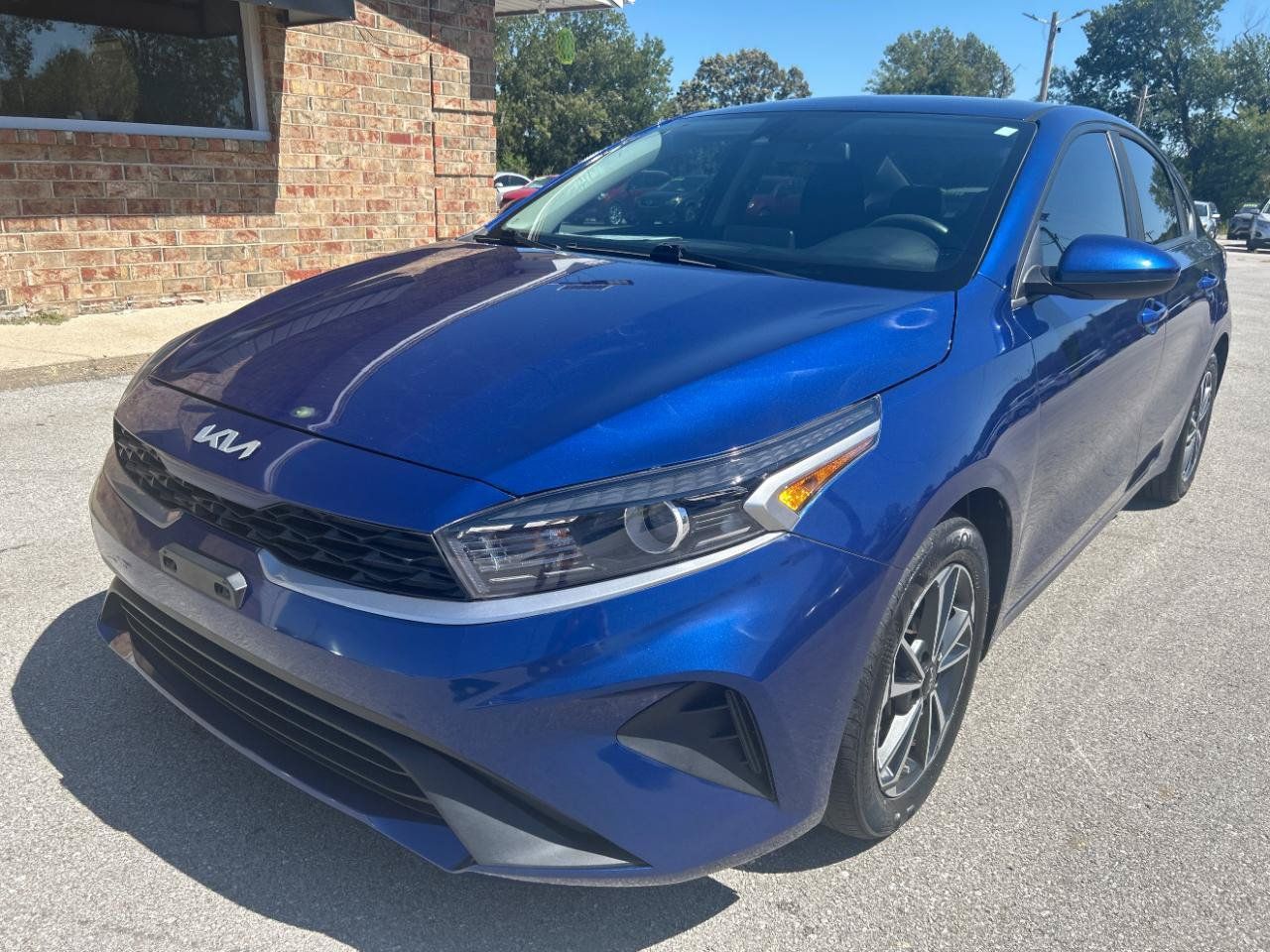 Used 2022 Kia Forte LXS FWD image 1