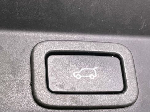 Used 2019 Land Rover Range Rover Sport HSE image 21