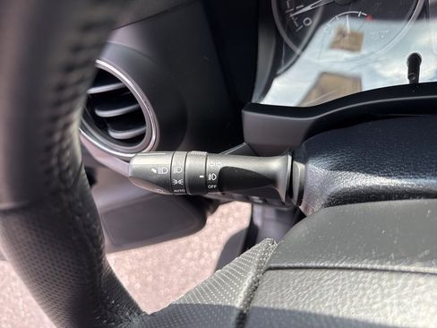 Used 2023 Toyota Tacoma TRD Off-Road image 33