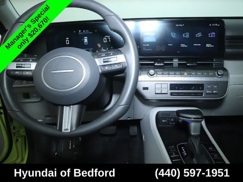 Used 2024 Hyundai Kona SEL AWD/4WD image 30