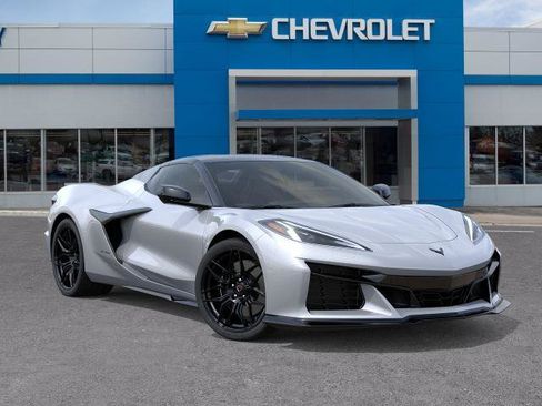 New 2027 Chevrolet Corvette Z06 w/ Stealth Interior Trim Package RWD image 7