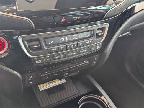 Used 2021 Honda Pilot Elite image 20