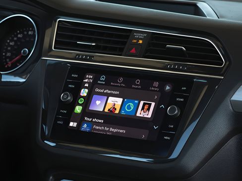 Used 2019 Volkswagen Tiguan SE w/ Panoramic Sunroof Package image 18