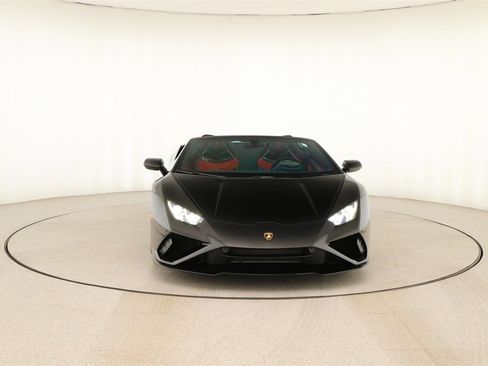 Used 2022 Lamborghini Huracan EVO image 11