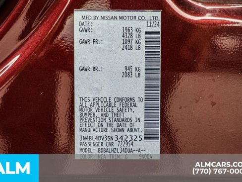Used 2025 Nissan Altima 2.5 SV FWD image 55