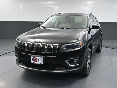 Used 2019 Jeep Cherokee Limited w/ Trailer Tow Group image 12