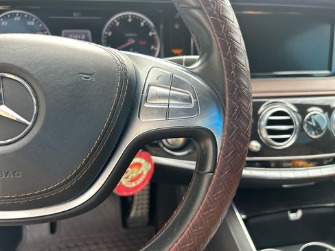 Used 2017 Mercedes-Benz S 550 Sedan image 21