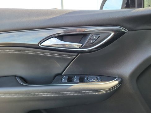 Used 2022 Buick Envision Preferred image 17