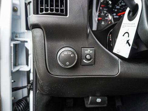 New 2025 Chevrolet Express 2500 image 27