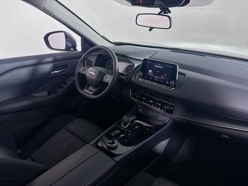 New 2026 Nissan Rogue SV AWD/4WD image 25