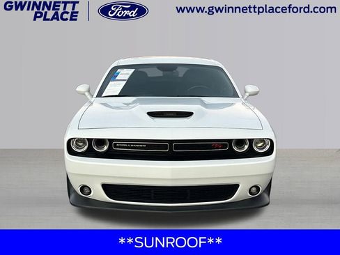 Used 2023 Dodge Challenger R/T w/ Plus Package image 2