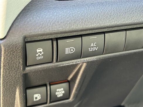 Used 2025 Toyota Sienna XLE w/ XLE Plus Package image 29