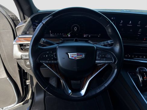 Used 2022 Cadillac Escalade ESV Premium Luxury AWD/4WD image 10