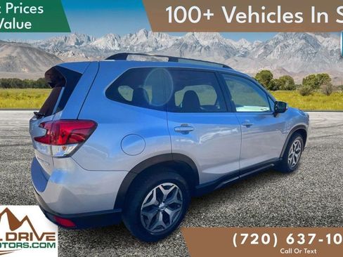 Used 2021 Subaru Forester Premium image 5