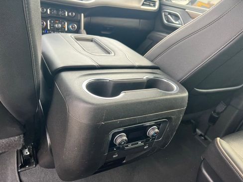 Used 2023 Chevrolet Tahoe Premier AWD/4WD image 13