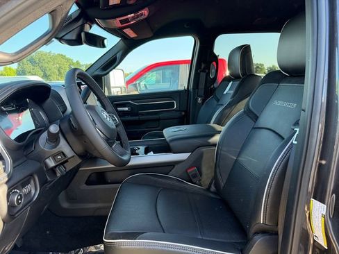 New 2026 RAM 2500 Laramie w/ Night Edition AWD/4WD image 15
