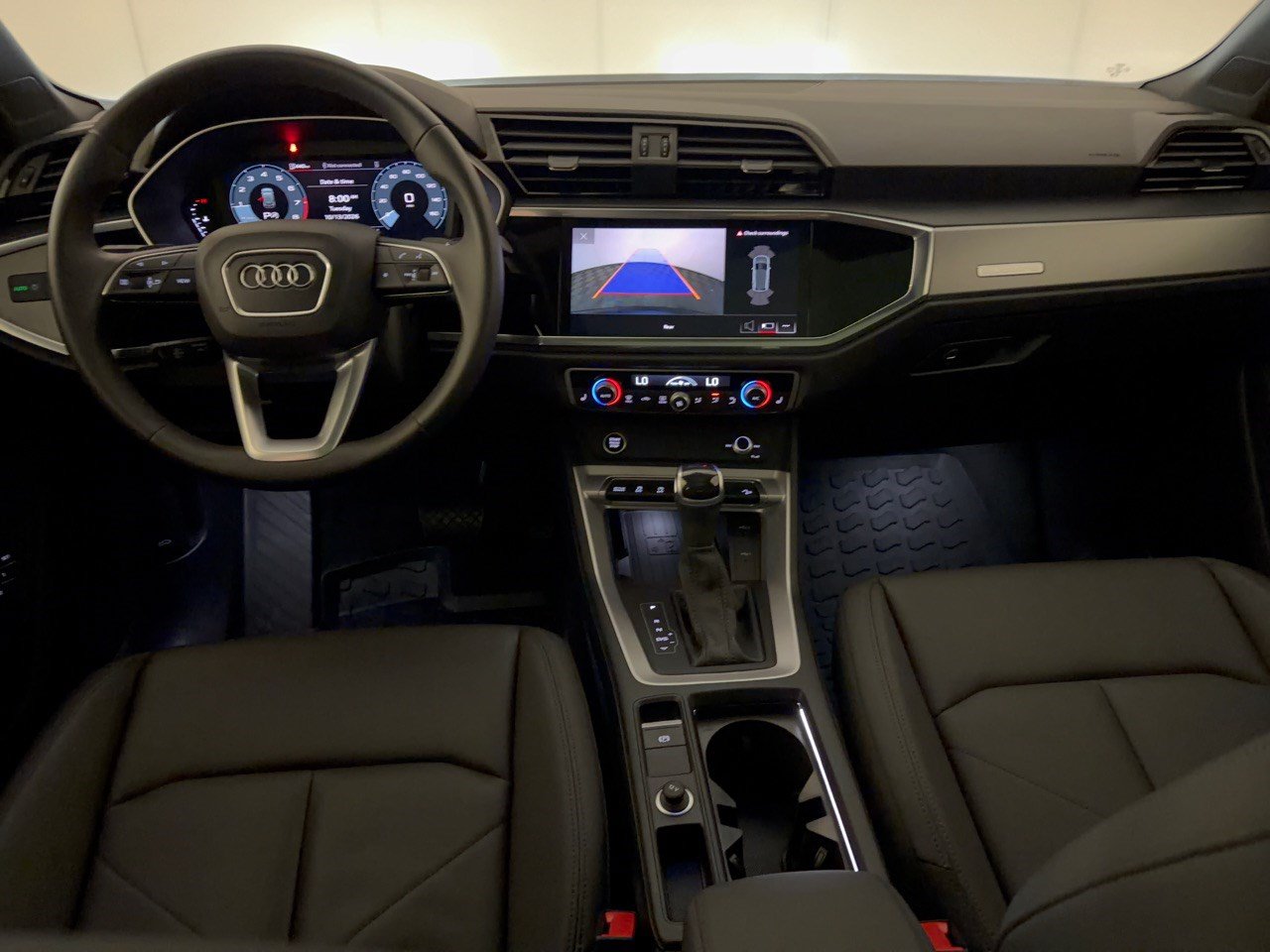 Used 2025 Audi Q3 2.0T Premium w/ Convenience Package AWD/4WD image 17