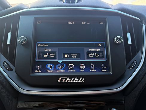 Used 2015 Maserati Ghibli RWD image 15