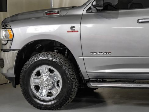Used 2022 RAM 2500 Big Horn AWD/4WD image 12