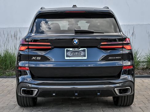 Used 2024 BMW X5 xDrive40i w/ M Sport Package AWD/4WD image 11