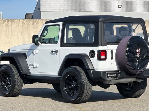 Used 2019 Jeep Wrangler Sport image 7