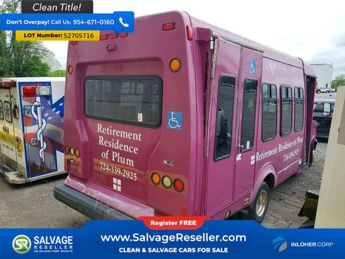 Used 2012 Chevrolet Express 3500 Extended w/ Shuttle Bus Package RWD image 4