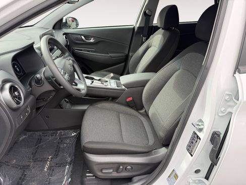 Certified 2023 Hyundai Kona SE image 10