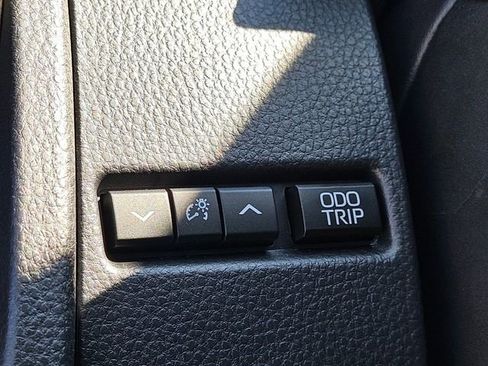 New 2026 Toyota Prius SE image 30