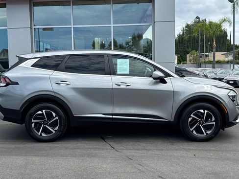 Used 2023 Kia Sportage LX AWD/4WD image 4