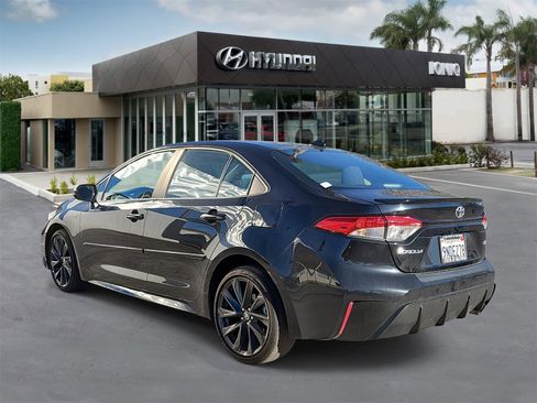 Used 2024 Toyota Corolla SE image 5