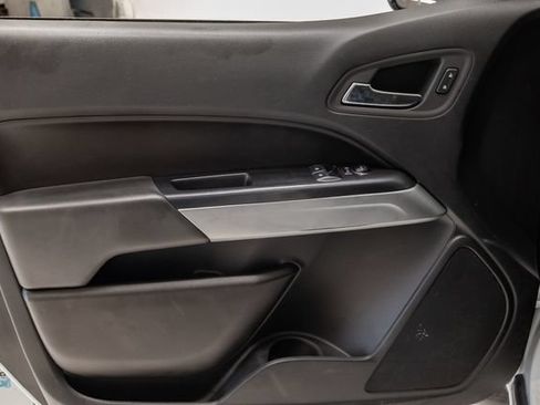 Used 2022 Chevrolet Colorado LT w/ Fleet Safety Package RWD image 8