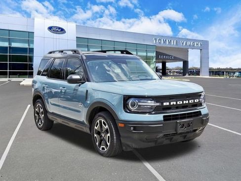Used 2022 Ford Bronco Sport Outer Banks w/ Tech Package AWD/4WD image 6