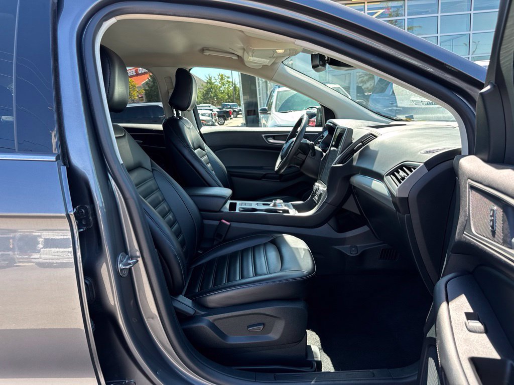 Used 2022 Ford Edge SEL AWD/4WD image 14