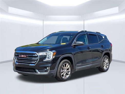 Certified 2022 GMC Terrain SLT AWD/4WD image 2