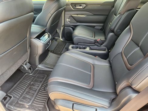 New 2026 Nissan Armada SL w/ Captain's Chari Seat Package RWD image 24