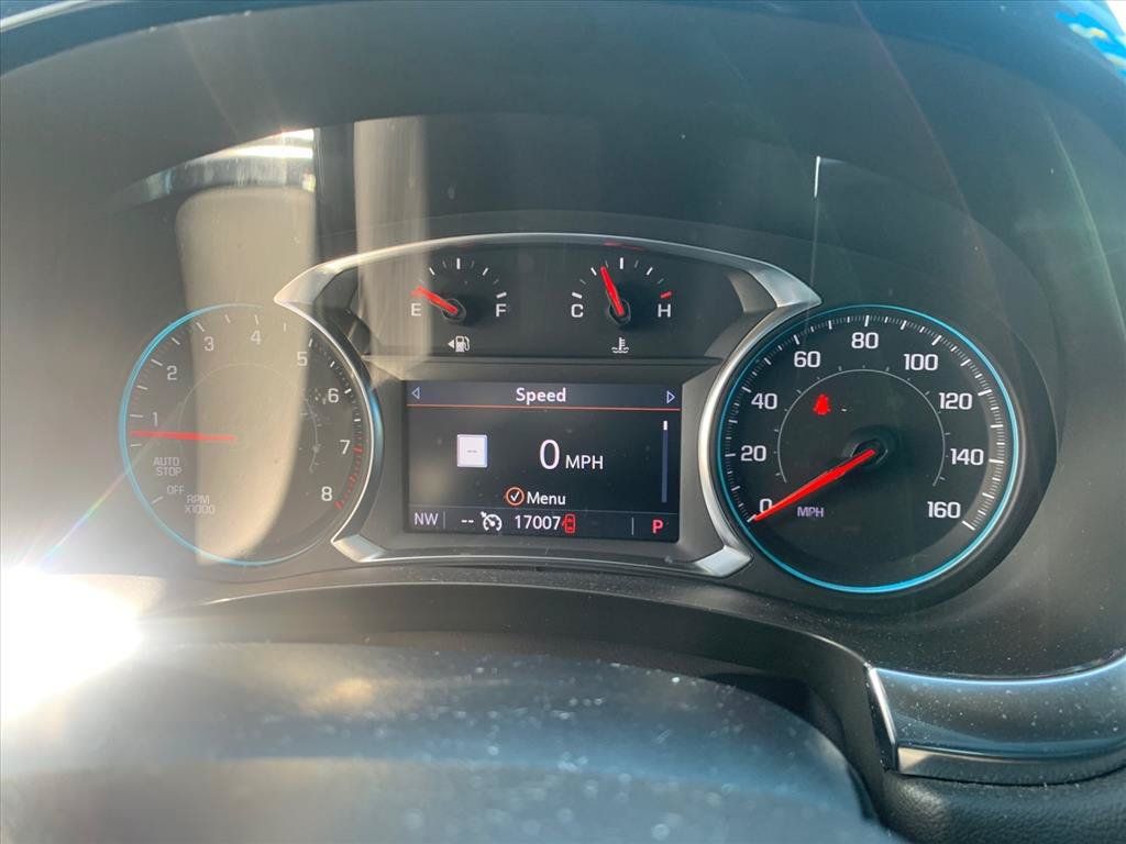 Used 2023 Chevrolet Traverse LT w/ LT Premium Package AWD/4WD image 16