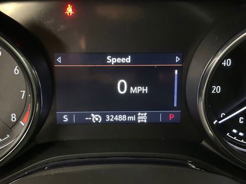 Certified 2022 Buick Encore GX Preferred w/ Cold Weather Comfort Package image 3