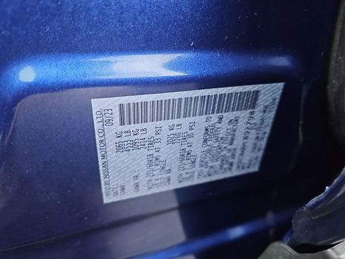 Used 2023 Nissan Rogue SV image 30