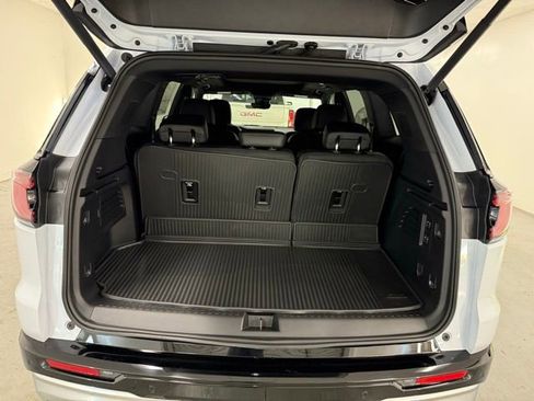 New 2026 GMC Acadia Denali w/ Super Cruise Package FWD image 8