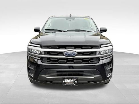 Used 2023 Ford Expedition Max XLT AWD/4WD image 2