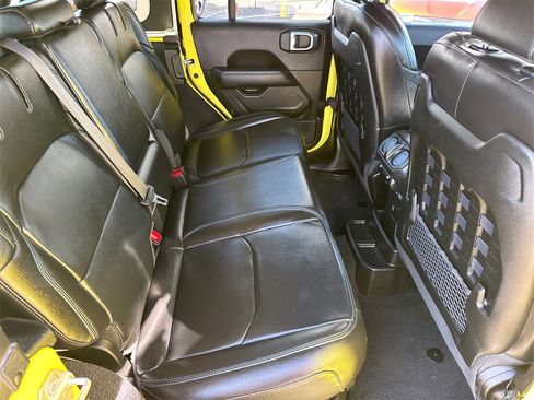 Certified 2023 Jeep Wrangler Unlimited Rubicon 4xe image 19